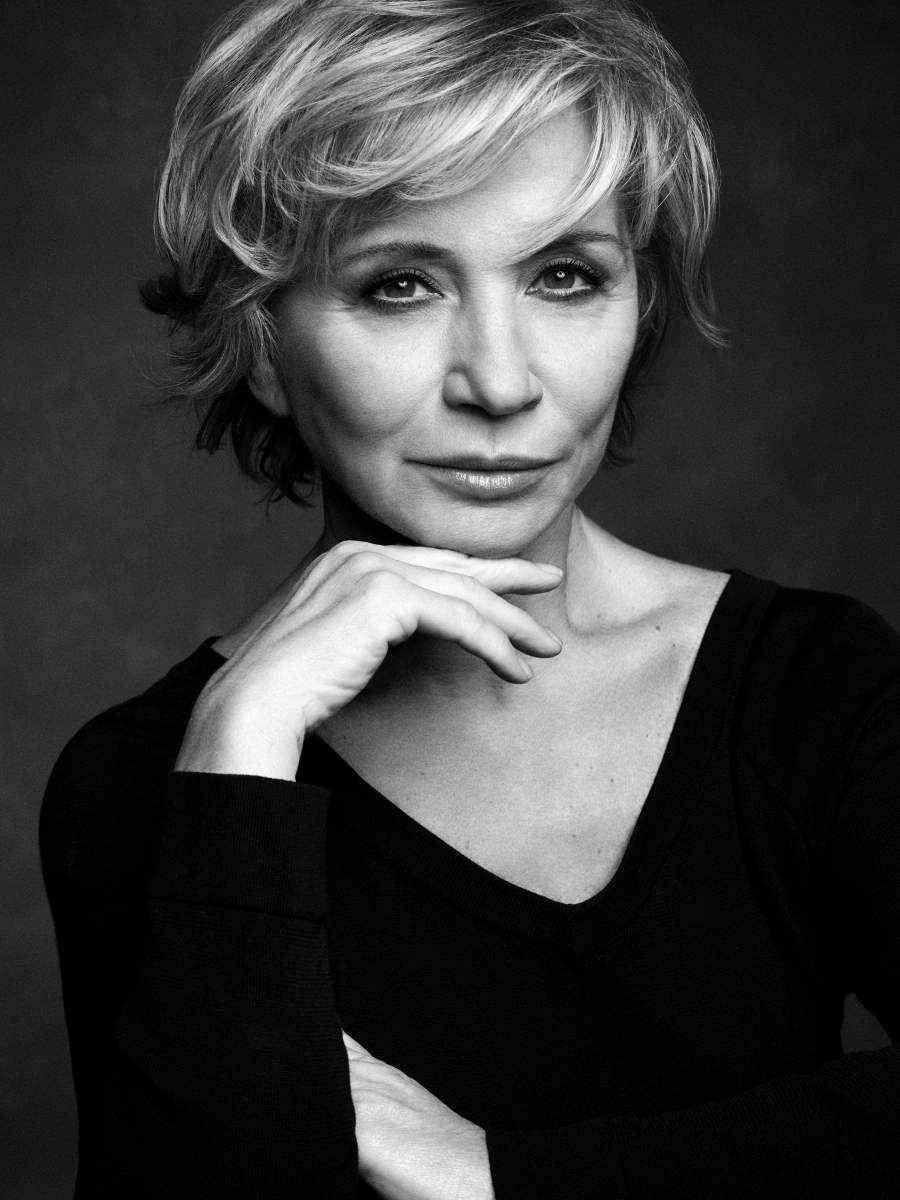 Kreatif Direktör Alberta Ferretti, Markasına Veda Ediyor: Bir Moda İkonunun Son Sayfası